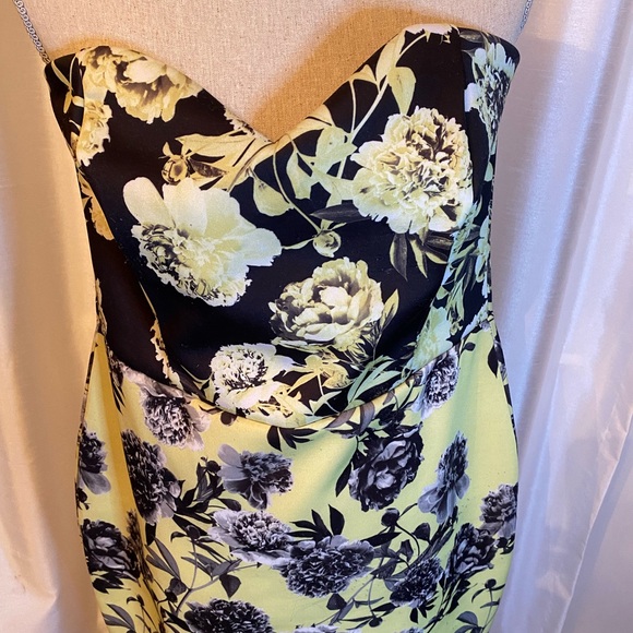 Strapless Wiggle Pencil Dress - ASOS - Picture 2 of 7